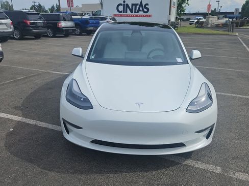Used 2021 Tesla Model 3 Long Range image 4