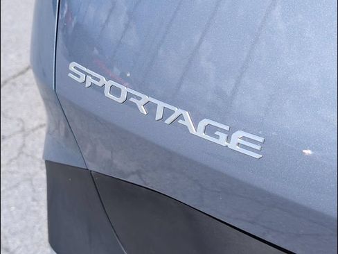 Certified 2025 Kia Sportage EX FWD image 17