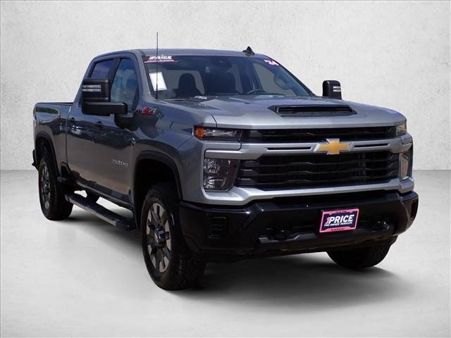 Used 2024 Chevrolet Silverado 2500 Custom w/ Custom Value Package AWD/4WD image 6
