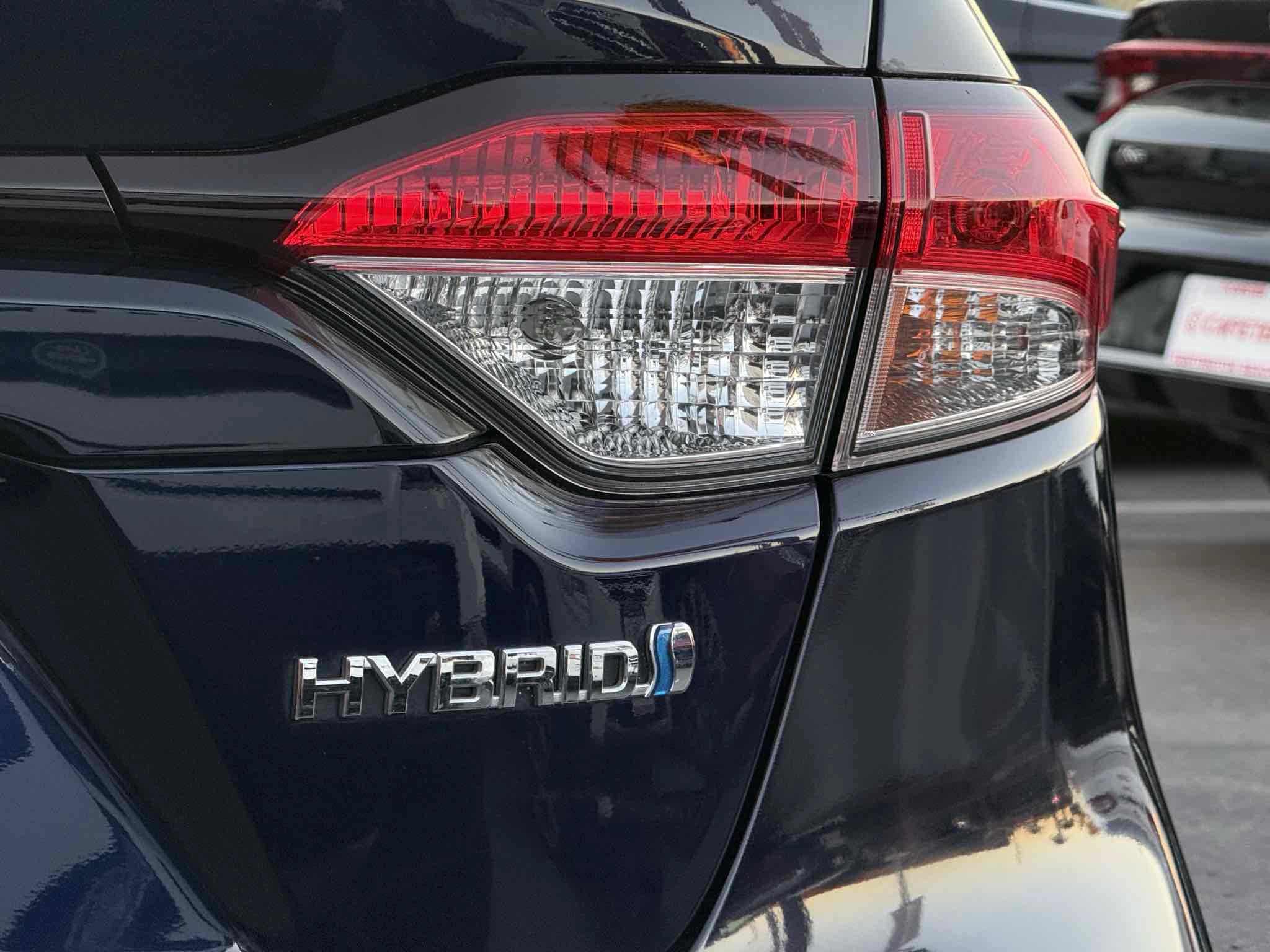 Used 2020 Toyota Corolla LE FWD image 48