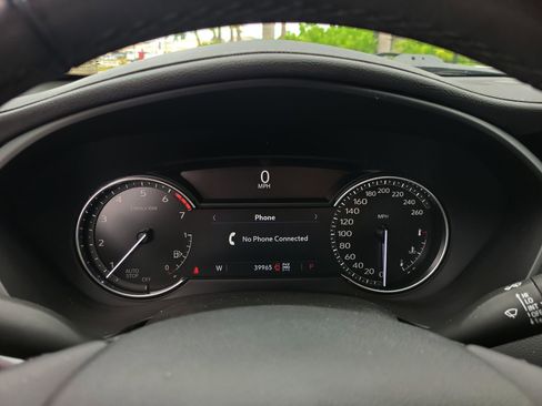 Used 2021 Cadillac XT4 Luxury w/ Driver Awareness Package AWD/4WD image 33