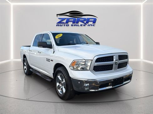 Used 2017 RAM 1500 Lone Star AWD/4WD image 9