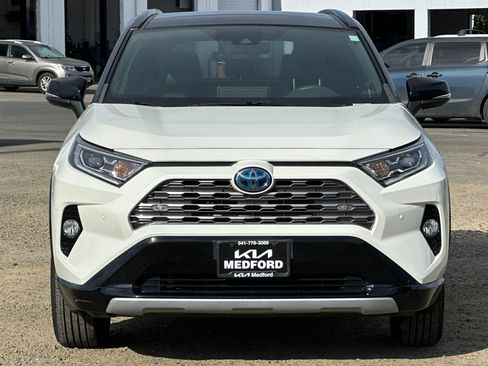 Used 2021 Toyota RAV4 XSE AWD/4WD image 10
