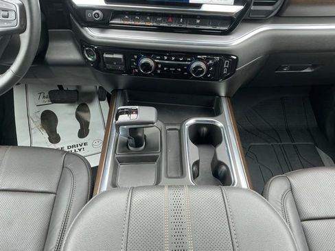 Used 2025 Chevrolet Silverado 1500 High Country w/ High Country Premium Package image 28