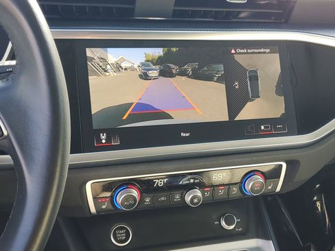 Used 2023 Audi Q3 2.0T Premium Plus w/ Premium Plus Package image 30