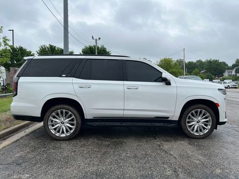 Used 2023 Cadillac Escalade Premium Luxury w/ LPO, Illumination Package AWD/4WD image 2