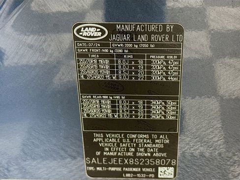 Used 2025 Land Rover Defender 110 S AWD/4WD image 25