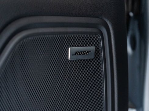 Used 2025 Porsche Macan image 14