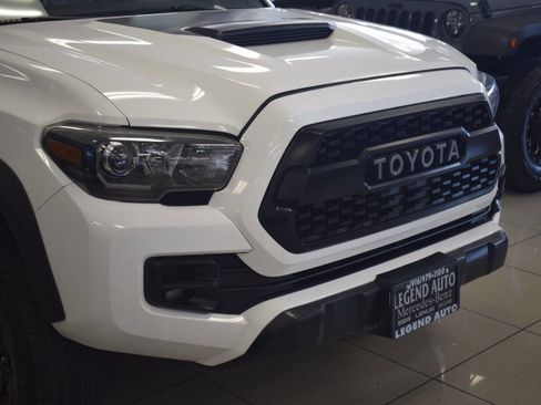 Used 2017 Toyota Tacoma TRD Pro image 5