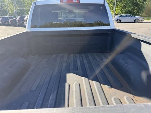 Used 2017 RAM 2500 Tradesman w/ Chrome Appearance Group AWD/4WD image 11