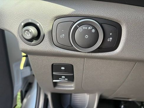 New 2025 Ford Transit 250 Low Roof image 22