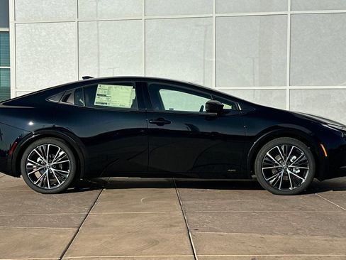 New 2026 Toyota Prius Limited image 3