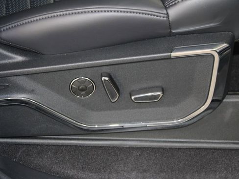 New 2025 Ford F150 Platinum w/ FX4 Off-Road Package image 27