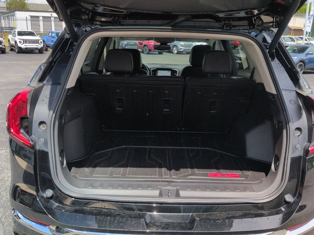 Used 2023 GMC Terrain Denali w/ LPO, Floor Liner Package AWD/4WD image 25