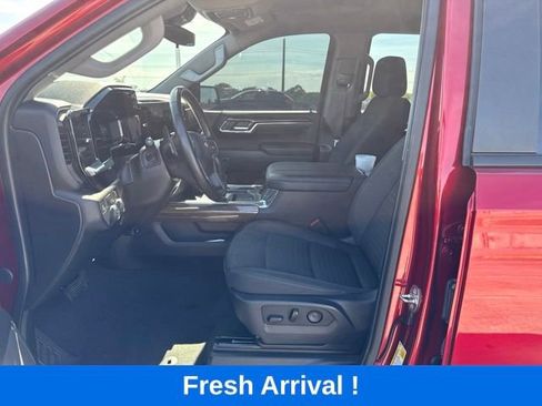 Used 2024 Chevrolet Silverado 1500 LT RWD image 3