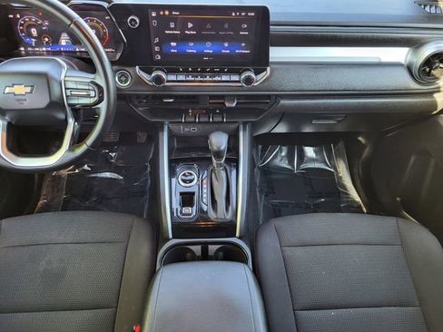 Used 2025 Chevrolet Colorado LT image 18