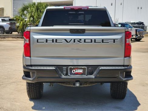 Used 2024 Chevrolet Silverado 1500 ZR2 w/ Technology Package AWD/4WD image 6
