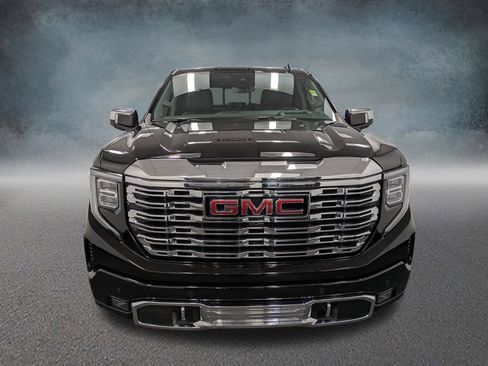 Used 2024 GMC Sierra 1500 Denali w/ Denali Reserve Package AWD/4WD image 2