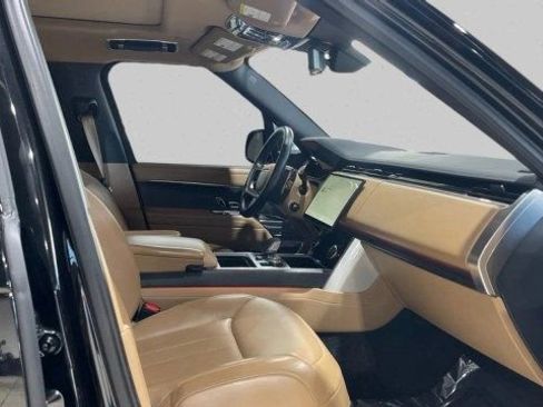 Used 2023 Land Rover Range Rover SE image 13