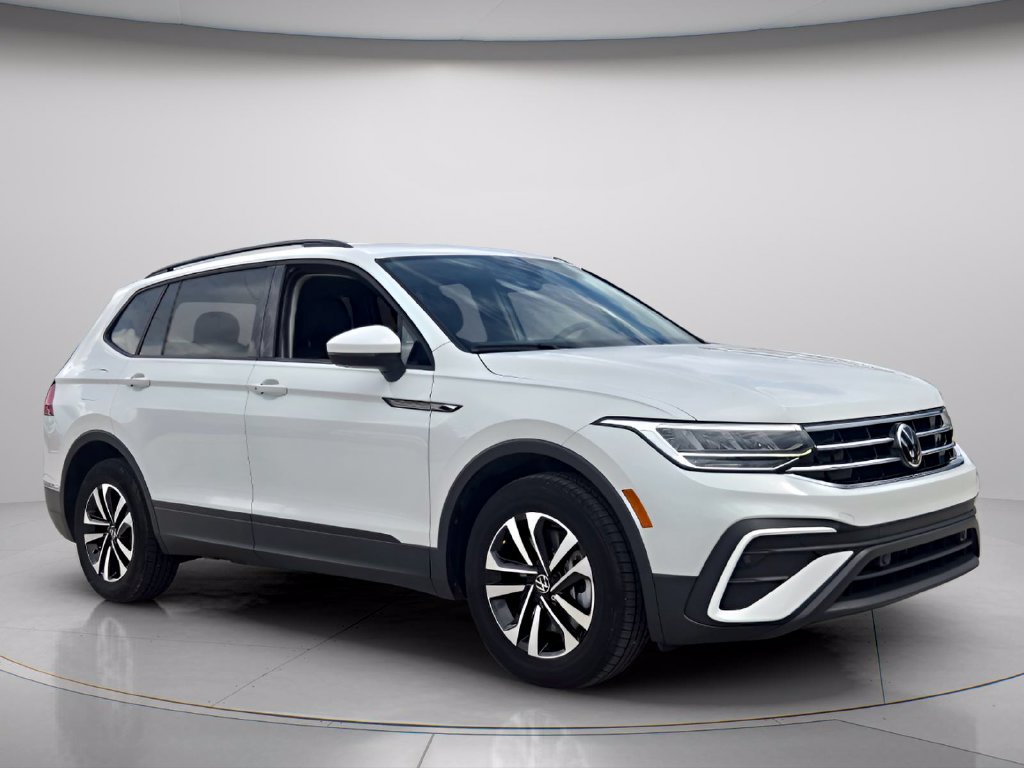 Certified 2024 Volkswagen Tiguan S FWD image 5