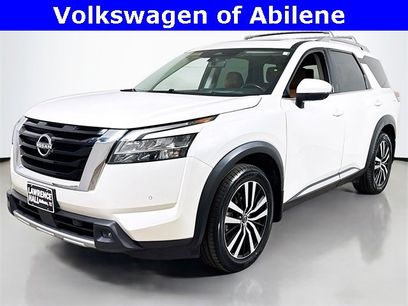 Used 2023 Nissan Pathfinder Platinum w/ Cargo Package