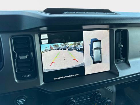 Used 2023 Ford Bronco Outer Banks w/ Sasquatch Package image 25