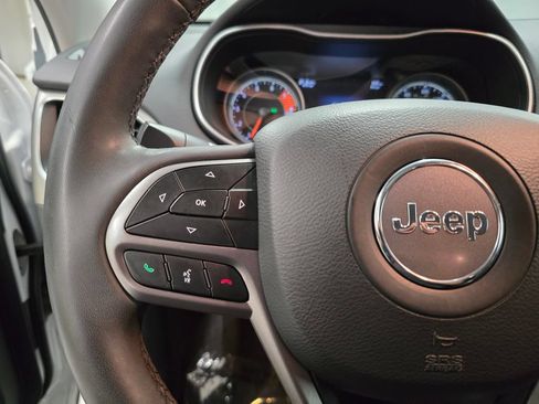 Certified 2022 Jeep Cherokee Latitude Lux FWD image 18