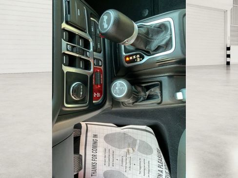 Used 2024 Jeep Wrangler Unlimited Rubicon 4xe image 27