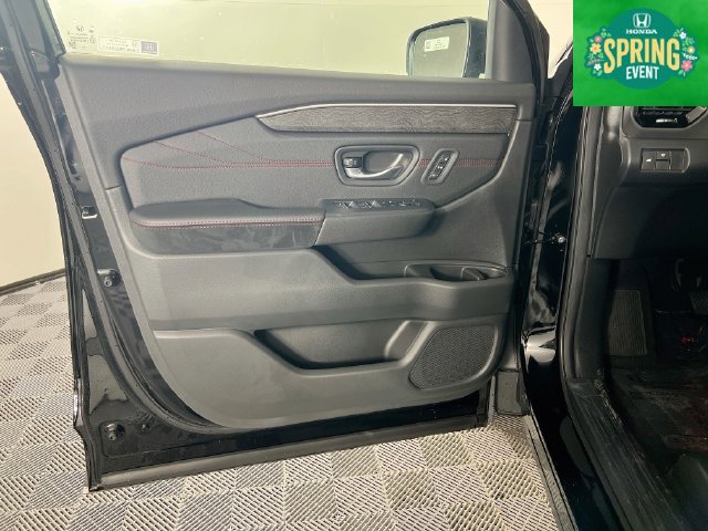 New 2026 Honda Pilot Black Edition image 18