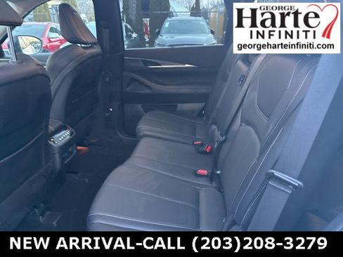 Certified 2023 INFINITI QX60 Luxe w/ Cargo Package image 6