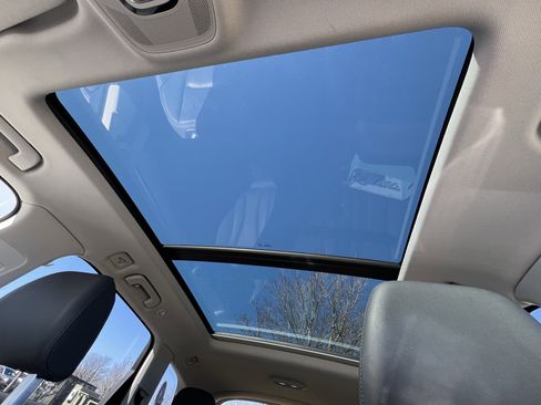 Used 2023 Audi Q7 3.0T Premium w/ Convenience Package image 29