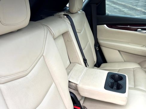 Used 2017 Cadillac XT5 Luxury w/ Driver Awareness Package image 13