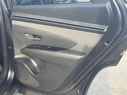 Certified 2023 Hyundai Tucson Limited AWD/4WD image 19