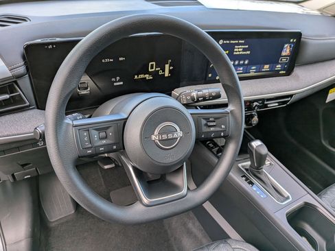New 2026 Nissan Kicks SV w/ Illumination Package FWD image 15