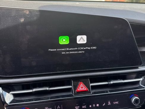Certified 2023 Kia Niro Wave FWD image 15