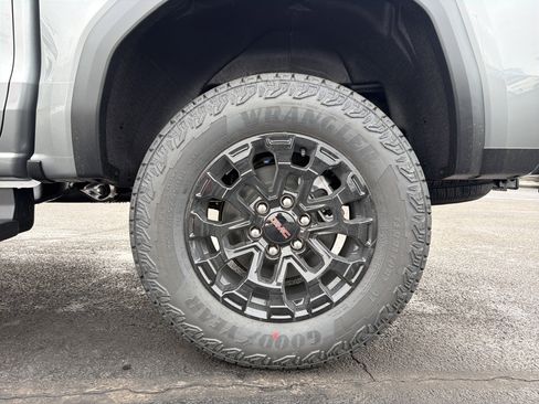 New 2026 GMC Canyon Elevation w/ Convenience Package image 35