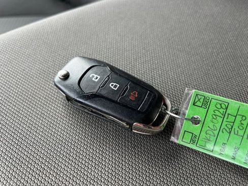 Used 2017 Ford F150 XLT image 27