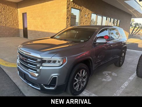 Used 2020 GMC Acadia SLE FWD image 1