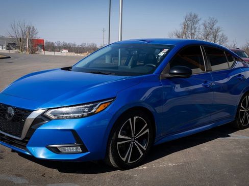 Used 2021 Nissan Sentra SR w/ SR Premium Package image 18