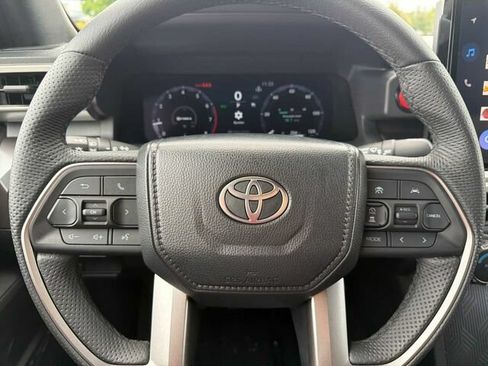 Used 2024 Toyota Tacoma TRD Sport AWD/4WD image 26