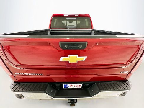 Used 2025 Chevrolet Silverado 1500 LTZ AWD/4WD image 6