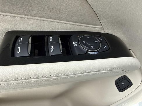 Certified 2025 Cadillac CT4 Premium Luxury image 19