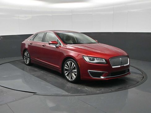 Used 2017 Lincoln MKZ Reserve w/ Climate Package image 2