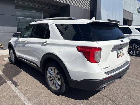 Used 2021 Ford Explorer Limited w/ Hybrid Equipment Group 310A AWD/4WD image 3