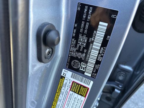 Used 2021 Toyota Highlander Platinum image 35