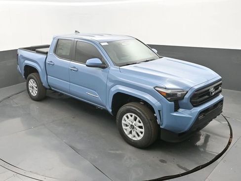 New 2026 Toyota Tacoma SR5 RWD image 26