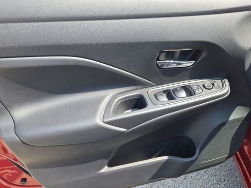 Used 2025 Nissan Versa SV w/ Trunk Package image 16