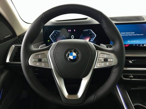 Used 2026 BMW X7 xDrive40i AWD/4WD image 15