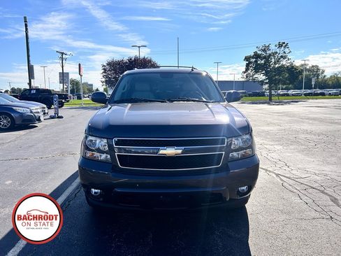 Used 2010 Chevrolet Tahoe LT w/ Luxury Package AWD/4WD image 2