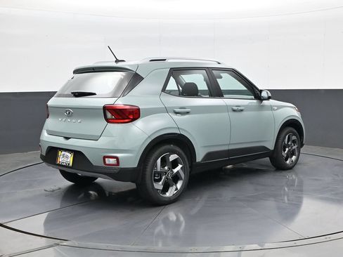 New 2026 Hyundai Venue SEL FWD image 5